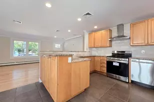 124 S Coleman Rd, Centereach, NY 11720 - Photo 6