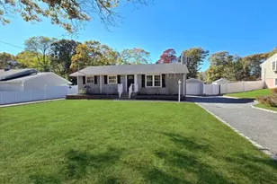 124 S Coleman Rd, Centereach, NY 11720 - Photo 2