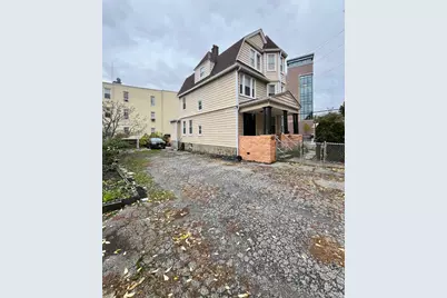 131 McLean Avenue, Yonkers, NY 10705 - Photo 4