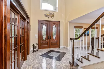 42 Old Neck Court, Manorville, NY 11949 - Photo 2