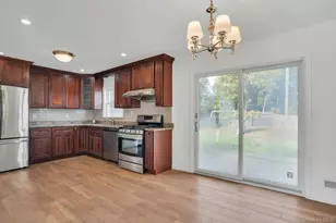 44 Delaware Ave, Commack, NY 11725 - Photo 10