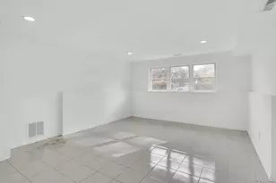 44 Delaware Ave, Commack, NY 11725 - Photo 24