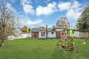 44 Delaware Ave, Commack, NY 11725 - Photo 32