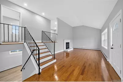 13 Mountain View Avenue, Saugerties, NY 12477 - Photo 4