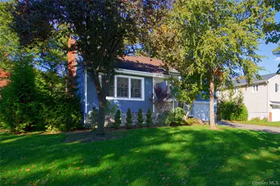 34 East Drive, Garden City, NY 11530 - Photo 2