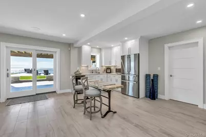 270 Edgewater Avenue, Bayport, NY 11705 - Photo 24