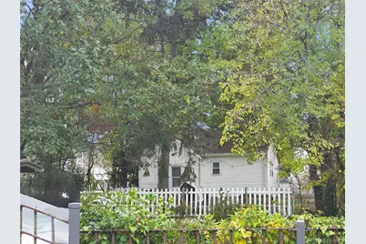 44 Carnegie Avenue, Elmont, NY 11003 - Photo 6