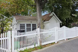 44 Carnegie Ave, Elmont, NY 11003 - Photo 2