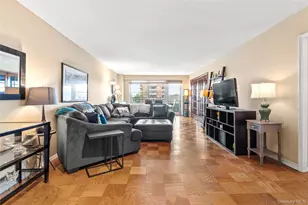 70-31 108th St, Forest Hills, NY 11375 - Photo 2