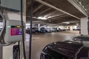 70-31 108th St, Forest Hills, NY 11375 - Photo 14