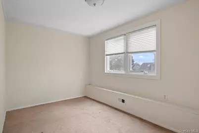 55 Audrey Ave, Plainview, NY 11803 - Photo 18