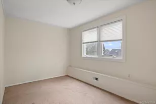 55 Audrey Ave, Plainview, NY 11803 - Photo 18