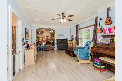 83 Alta Avenue, Yonkers, NY 10705 - Photo 12