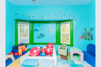 83 Alta Avenue, Yonkers, NY 10705 - Photo 16