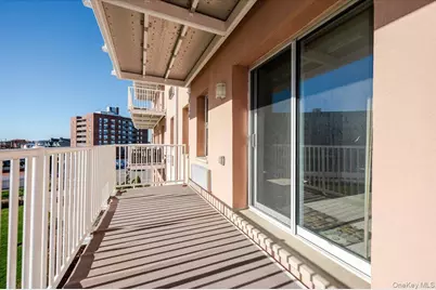 2 Richmond Road #3U, Long Beach, NY 11561 - Photo 18