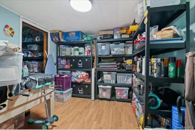 54 Hickory Lane, Levittown, NY 11756 - Photo 16