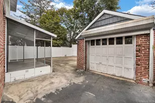 218-27 130th Ave, Springfield Gardens, NY 11413 - Photo 32