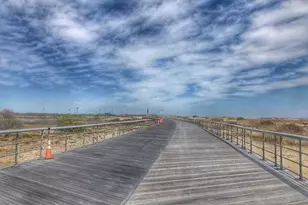 19 Wayside Ln, Wantagh, NY 11793 - Photo 36