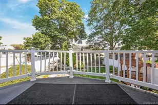 19 Wayside Ln, Wantagh, NY 11793 - Photo 26