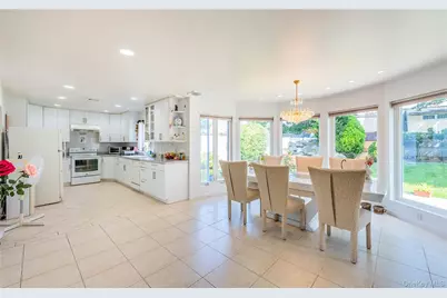 19 Wayside Lane, Wantagh, NY 11793 - Photo 8