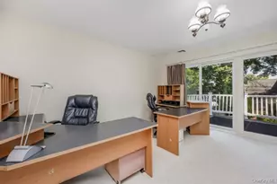 19 Wayside Ln, Wantagh, NY 11793 - Photo 16