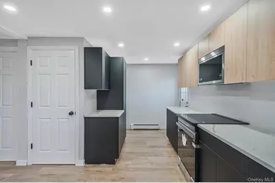 361 Erie Street, Holbrook, NY 11741 - Photo 8