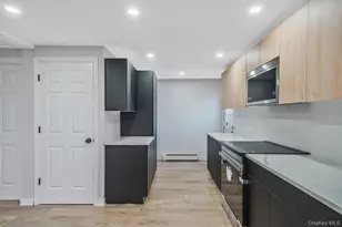 361 Erie St, Holbrook, NY 11741 - Photo 8