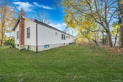 361 Erie Street, Holbrook, NY 11741 - Photo 26