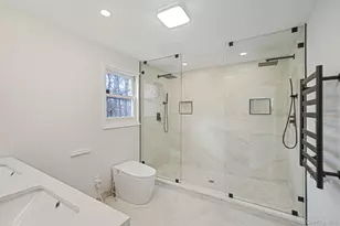 361 Erie St, Holbrook, NY 11741 - Photo 18