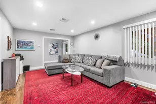 25 Hitching Post Ln, Glen Cove, NY 11542 - Photo 24