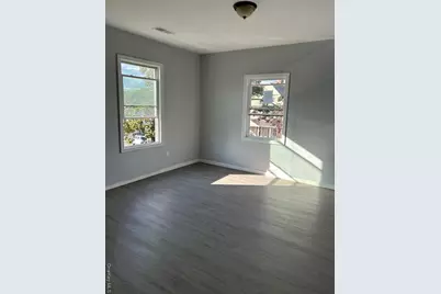 12 Martens Place, Mount Vernon, NY 10550 - Photo 2