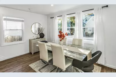 42 13th Street, Locust Valley, NY 11560 - Photo 6