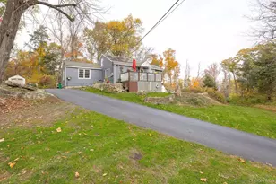 85 W Hook Rd, Hopewell Junction, NY 12533 - Photo 2