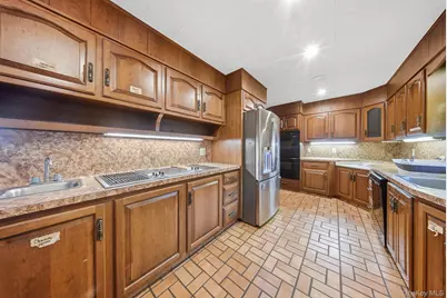 137 Highview Terrace, Bloomingburg, NY 12721 - Photo 16