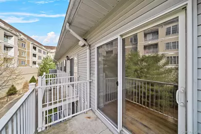 10-12 Chestnut Street #B303, Suffern, NY 10901 - Photo 14