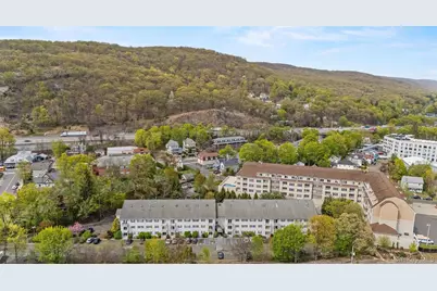 10-12 Chestnut Street #B303, Suffern, NY 10901 - Photo 2