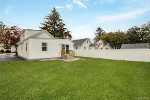 159 35th St, Lindenhurst, NY 11757 - Photo 8