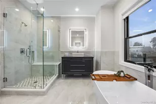 29 Hyacinth Rd, Levittown, NY 11756 - Photo 30