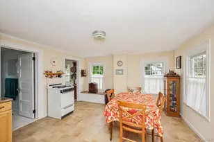 811 Locust Ave, Bohemia, NY 11716 - Photo 12