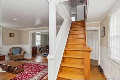 811 Locust Avenue, Bohemia, NY 11716 - Photo 6