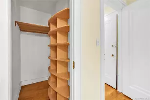 21-50 28th St, Astoria, NY 11105 - Photo 18