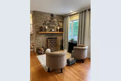 300 Washington Drive, Centerport, NY 11721 - Photo 6