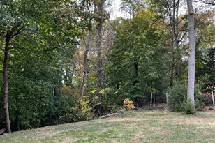 300 Washington Dr, Centerport, NY 11721 - Photo 20