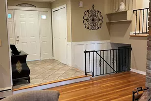 300 Washington Dr, Centerport, NY 11721 - Photo 2