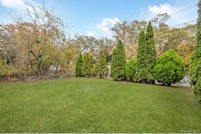 7 Gillette Avenue, Patchogue, NY 11772 - Photo 8