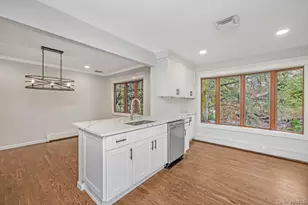 7 Gillette Ave, Patchogue, NY 11772 - Photo 22