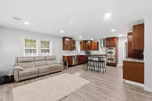 130 Beaver Dam Rd, Brookhaven, NY 11719 - Photo 4