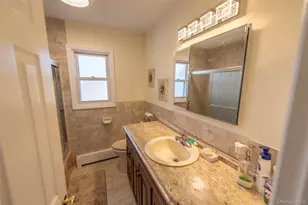 7 Fairlawn Ct, Shirley, NY 11967 - Photo 18