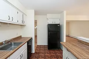 27 Potter Ln, Huntington, NY 11743 - Photo 10