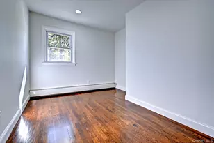 8 Prairie Rd, Huntington Station, NY 11746 - Photo 16